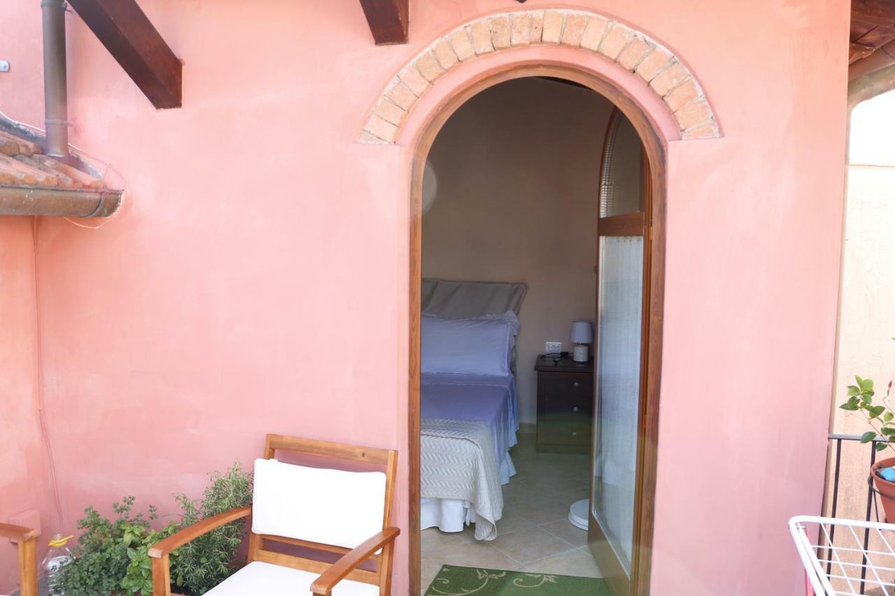 Casa Vacanze Elena Rometta Exterior photo